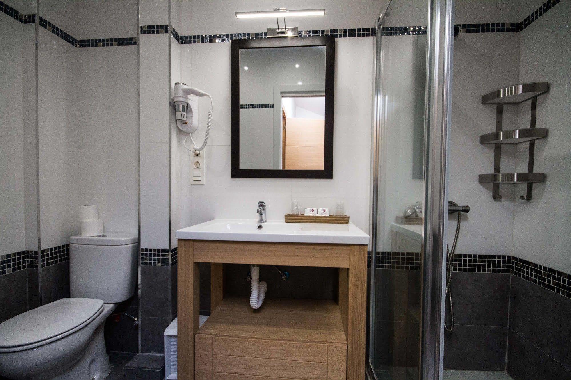 Hotel Ria De Bilbao Luaran gambar