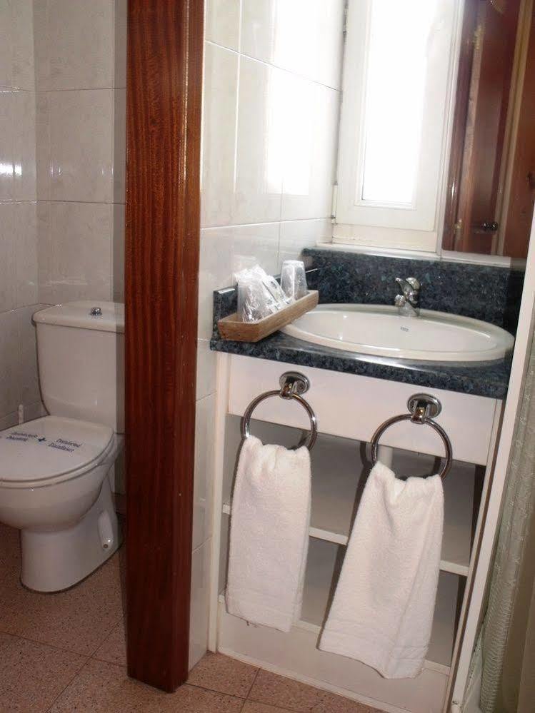 Hotel Ria De Bilbao Luaran gambar